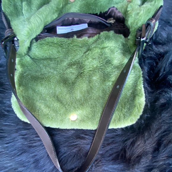 Fuzzy Furry green purse with brown handle. - Picture 4 of 5